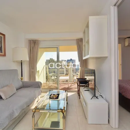 Апартаменти Suntower I 13 *