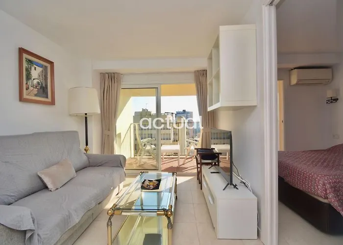 Apartman Suntower I 13 *